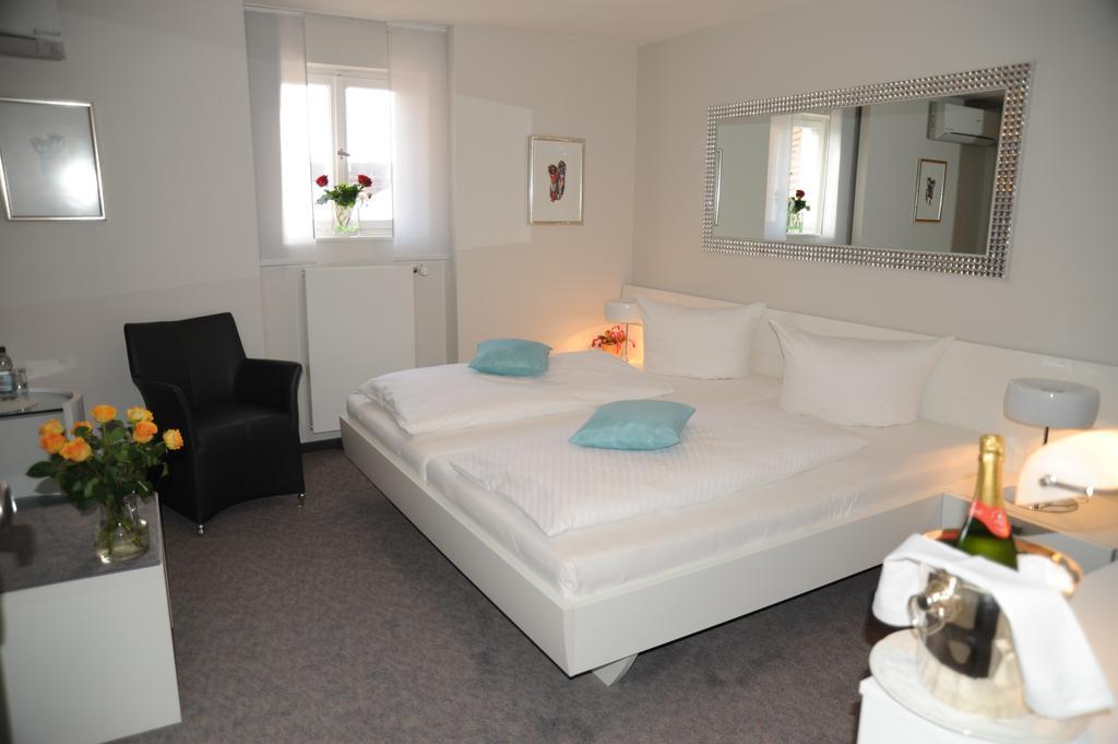 Hotel Adler - Weil Am Rhein Luaran gambar